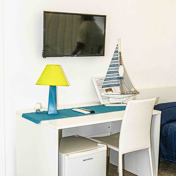 Palazzo Vaglio, camera Azzurra tripla — foto 8