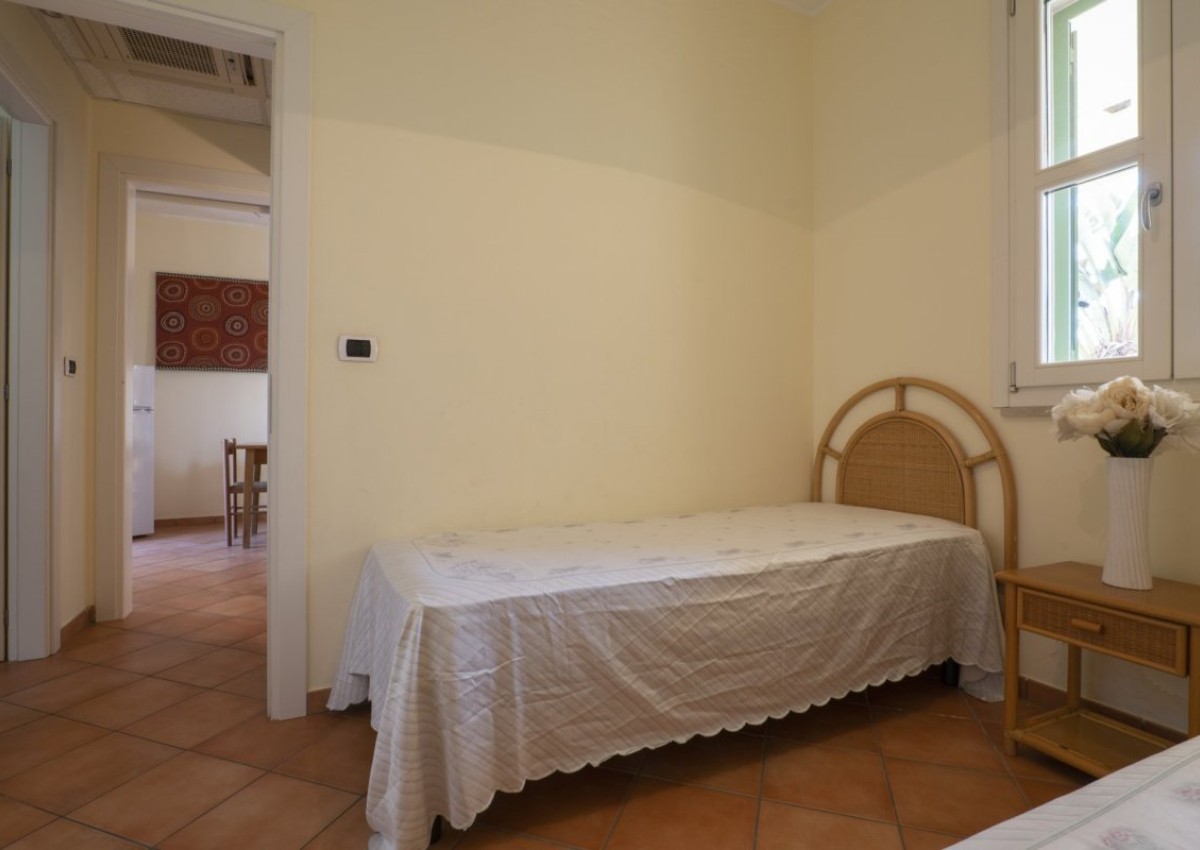 yellow apartment baia verde 