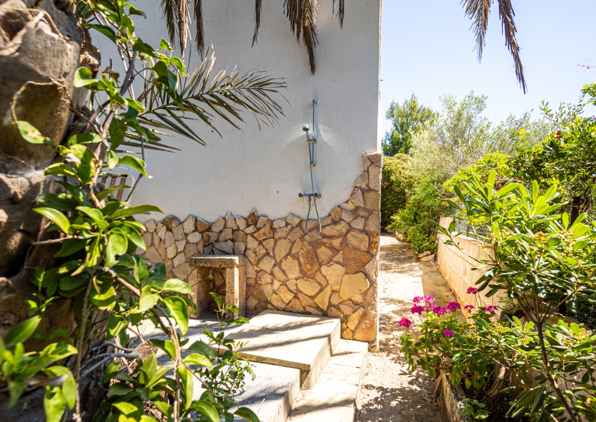 Villa Verde vista mare con piscina