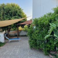 Studio with garden a stone's throw from the sea